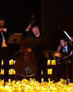 Candlelight: Tribute to Taylor Swift