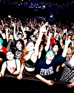 Emo Nite