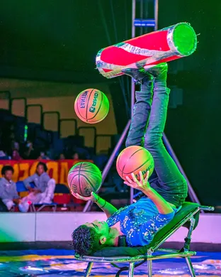 Garden Bros Nuclear Circus Orlando